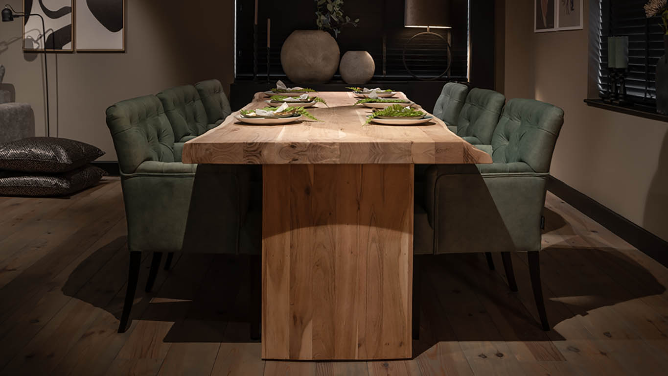 Bruuts-Woodbury-Live-Edge-Woodbury-Wooden-Block-Leg-UrbanSofa-Kate-Eetkamerfauteuil-Verona-Thyme-Website