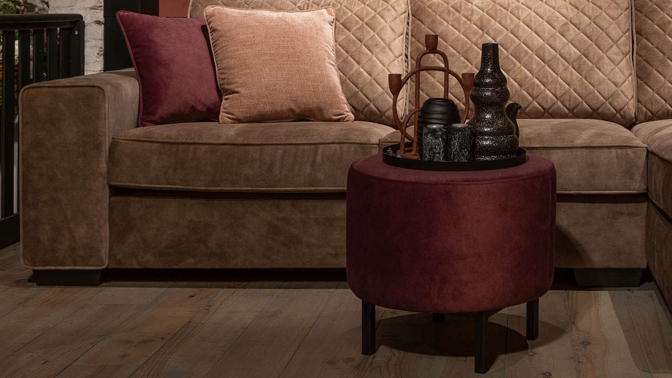 UrbanSofa-Firenca-Brooklyn-Loungebank-Vienna-Latte-Paris-Hocker-Website